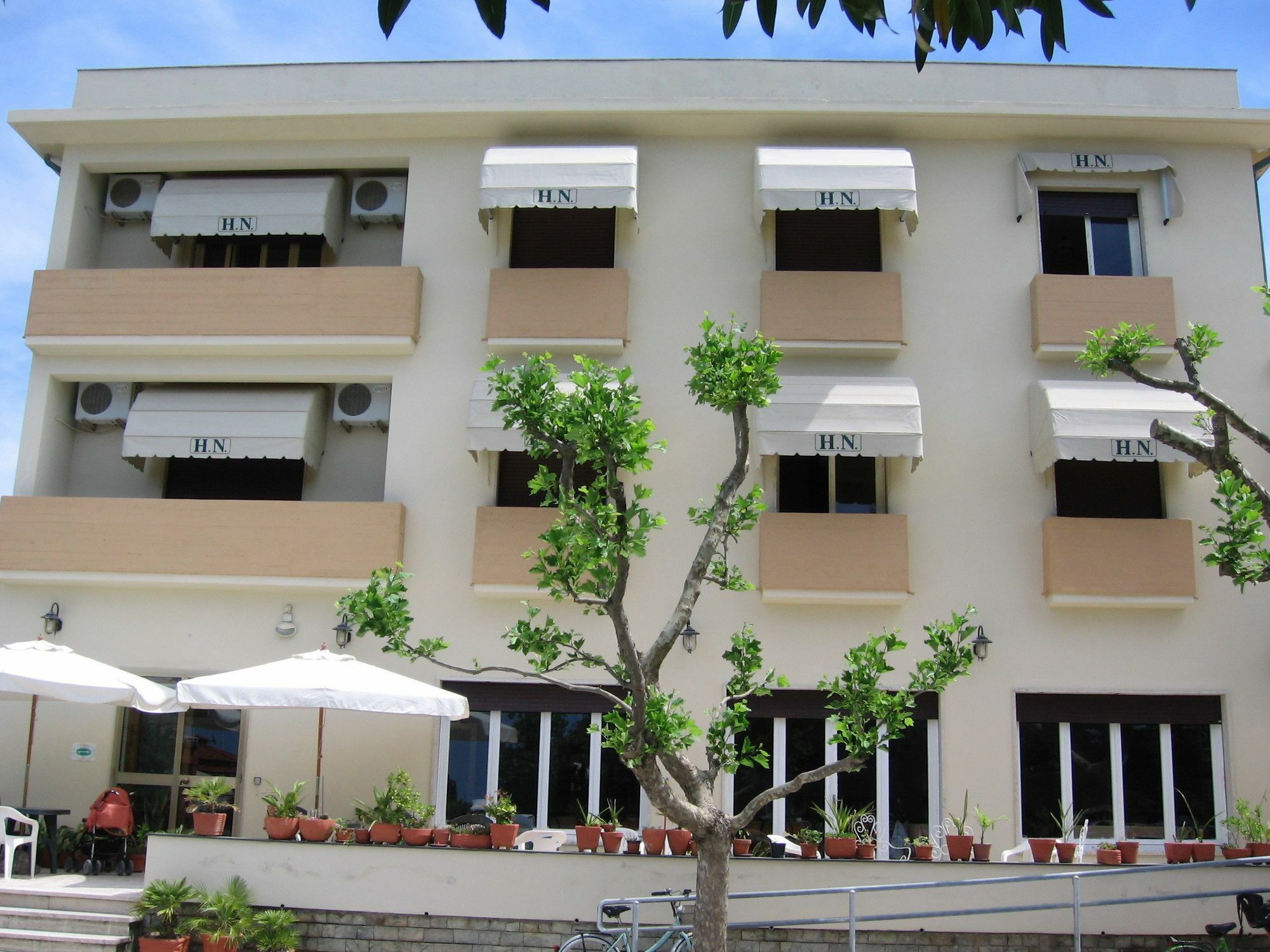 Hotel Naviglio 2*